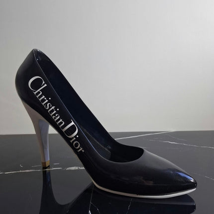 Œuvre d'Art - CHAUSSURE DIOR (3/5) - Noir et blanc  - 28 cm